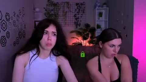 Snapshot of amalialowell chatting on June 11, 12:32 am Amalia online show from June 11, 12:32 am