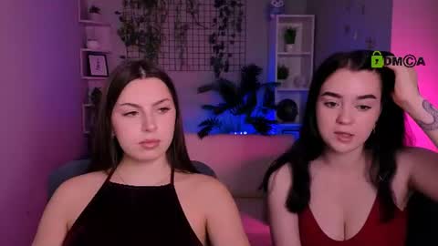 Snapshot of amalialowell chatting on June 20, 7:05 pm Amalia online show from June 20, 7:05 pm