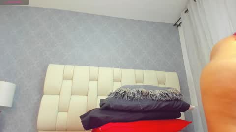 Snapshot of amanda29_ chatting on October 1, 7:09 pm amanda29_ online show from October 1, 7:09 pm