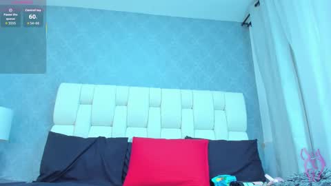 Snapshot of amanda29_ chatting on October 7, 7:11 pm amanda29_ online show from October 7, 7:11 pm