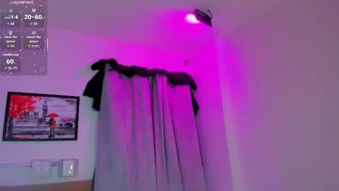 Snapshot of amanda29_ chatting on July 25, 7:00 pm amanda29_ online show from July 25, 7:00 pm