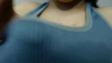 The queen of the biceps  online show from February 8, 10:02 pm