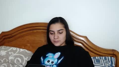 The queen of the biceps  online show from April 4, 10:51 pm