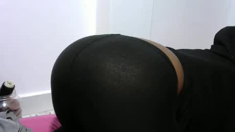 amanda_01_ online show from January 7, 9:03 pm
