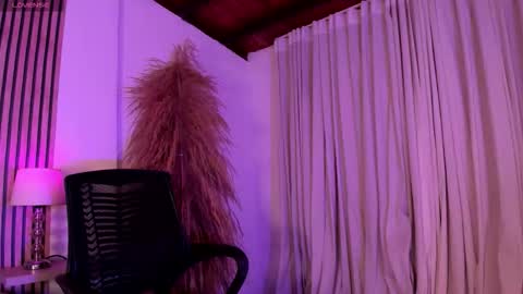 Luisa online show from November 10, 1:48 am