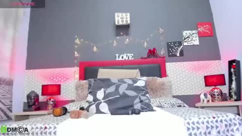 diana        Private is Open online show from December 8, 12:51 am