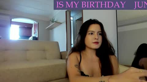 Snapshot of amanda_callum_ chatting on June 15, 3:14 pm Katha online show from June 15, 3:14 pm
