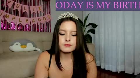 Snapshot of amanda_callum_ chatting on June 24, 2:05 pm Katha online show from June 24, 2:05 pm
