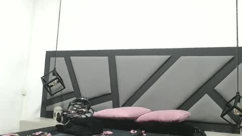 amanda_ramirez online show from June 19, 10:46 pm
