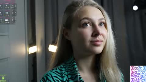     online show from November 2, 5:15 pm