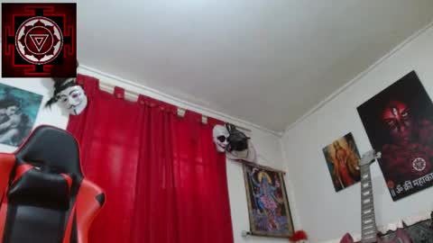Snapshot of amanda_valeska chatting on May 7, 5:07 pm Amanda Valeska online show from May 7, 5:07 pm