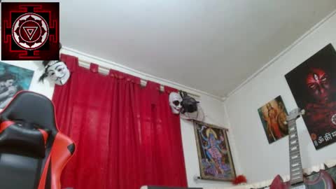 Snapshot of amanda_valeska chatting on May 10, 5:18 pm Amanda Valeska online show from May 10, 5:18 pm