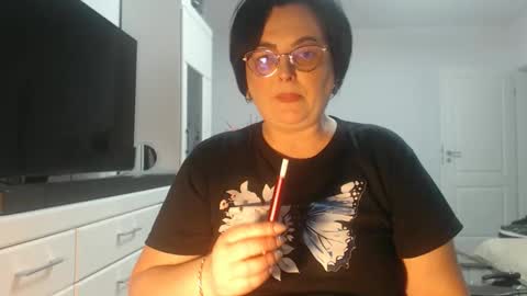 Snapshot of amandamuller1982 chatting on May 1, 4:55 pm Anda online show from May 1, 4:55 pm