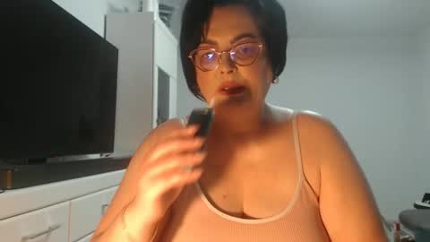 Snapshot of amandamuller1982 chatting on May 12, 9:34 pm Anda online show from May 12, 9:34 pm