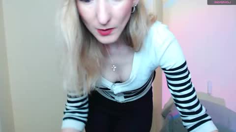 Snapshot of amandasentin chatting on May 9, 6:51 am Amanda online show from May 9, 6:51 am