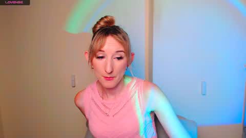 Snapshot of amandasentin chatting on August 2, 7:18 am Amanda online show from August 2, 7:18 am