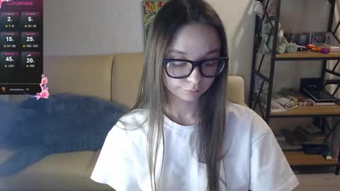 Mila online show from December 3, 2:38 pm