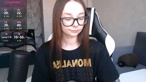 Mila online show from March 8, 3:45 pm