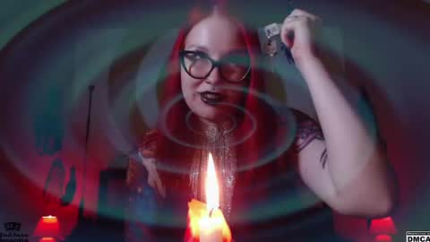 Goddess Amanita online show from January 14, 4:40 pm