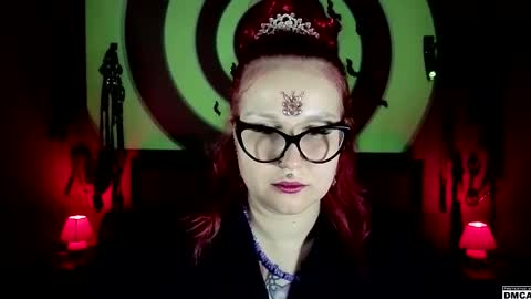 Goddess Amanita online show from April 1, 11:11 am
