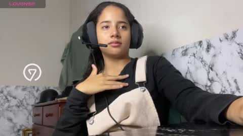 amany_r online show from February 17, 6:53 am