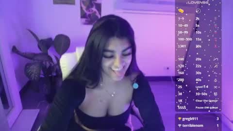 Snapshot of amara_silk chatting on August 9, 1:51 am amara_silk online show from August 9, 1:51 am