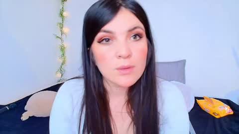 Snapshot of amara_vega chatting on May 7, 5:18 pm Amara Vega online show from May 7, 5:18 pm