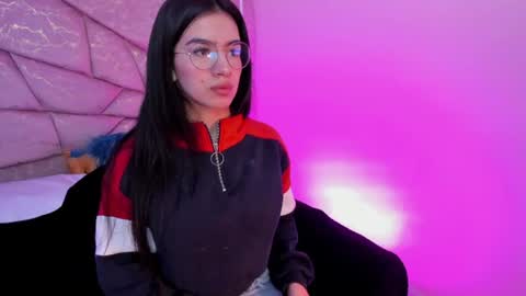 Snapshot of amara_velle chatting on July 13, 1:03 pm amara velle online show from July 13, 1:03 pm
