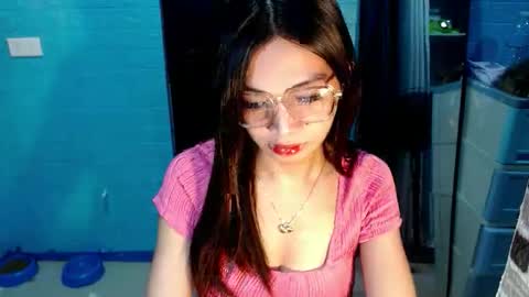 BELLA online show from February 22, 1:42 pm