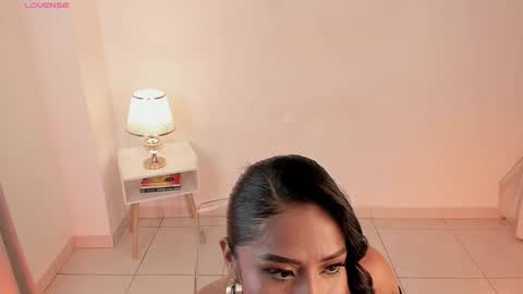 Snapshot of amaraht_ chatting on September 15, 5:07 am Amara online show from September 15, 5:07 am