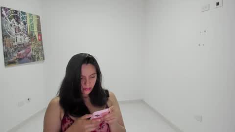Snapshot of amaranta69_cam chatting on November 14, 7:51 am AMARANTA online show from November 14, 7:51 am