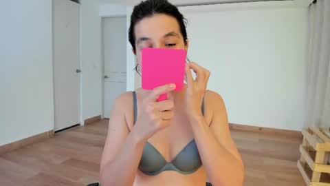 Snapshot of amaranthaajames chatting on June 28, 11:22 pm Amarantha online show from June 28, 11:22 pm
