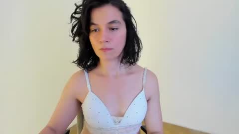 Snapshot of amaranthaajames chatting on July 28, 9:03 pm Amarantha online show from July 28, 9:03 pm