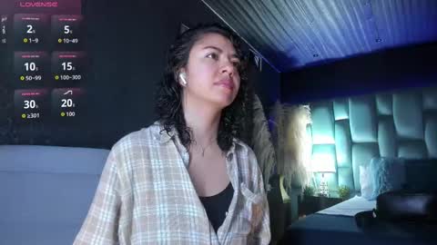 Emily online show from November 7, 11:32 am