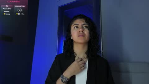 Emily online show from November 8, 11:43 am