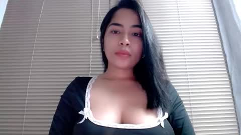 Snapshot of amariahholly chatting on December 14, 5:07 pm Amariah Holly online show from December 14, 5:07 pm
