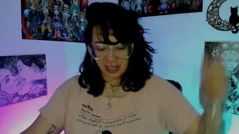Snapshot of amaryllis_vizcaya chatting on January 13, 12:27 am Katt online show from January 13, 12:27 am