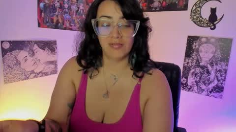Snapshot of amaryllis_vizcaya chatting on April 19, 2:55 am Katt online show from April 19, 2:55 am