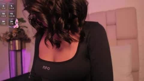 Snapshot of amatiista_12 chatting on May 15, 12:34 pm A M A T I S T A online show from May 15, 12:34 pm