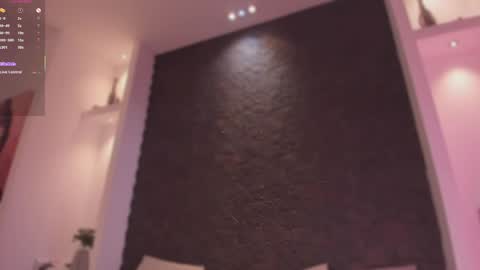 Snapshot of amatiista_12 chatting on June 3, 2:33 pm A M A T I S T A online show from June 3, 2:33 pm