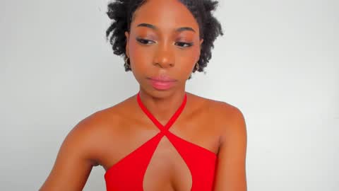 Snapshot of amatiistur chatting on February 8, 7:05 pm Tammy online show from February 8, 7:05 pm