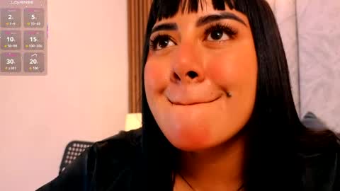 Snapshot of amatista__smith chatting on May 6, 7:19 pm AMATISTA online show from May 6, 7:19 pm
