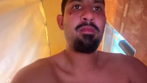 Snapshot of amature59 chatting on January 6, 12:37 am Jamesy online show from January 6, 12:37 am