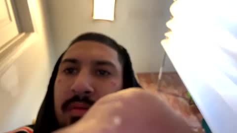 Snapshot of amature59 chatting on January 25, 4:46 pm Jamesy online show from January 25, 4:46 pm