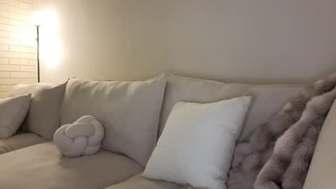 amaya_floress online show from April 29, 6:17 am