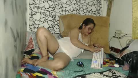 Snapshot of amazing_angel22 chatting on February 27, 12:54 am amazing angel online show from February 27, 12:54 am