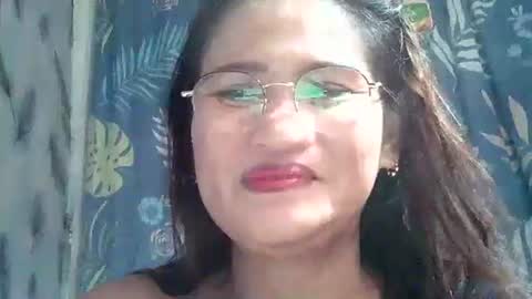 Snapshot of amazing_angel22 chatting on October 16, 2:01 am amazing angel online show from October 16, 2:01 am