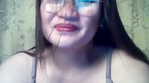 Snapshot of amazing_angel22 chatting on November 19, 5:57 pm amazing angel online show from November 19, 5:57 pm