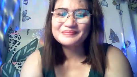 Snapshot of amazing_angel22 chatting on March 21, 8:01 pm amazing angel online show from March 21, 8:01 pm