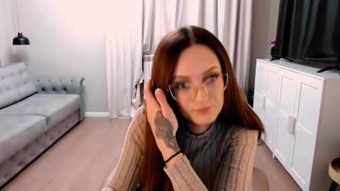 Snapshot of amazingeyes89 chatting on January 14, 1:49 pm Izza online show from January 14, 1:49 pm